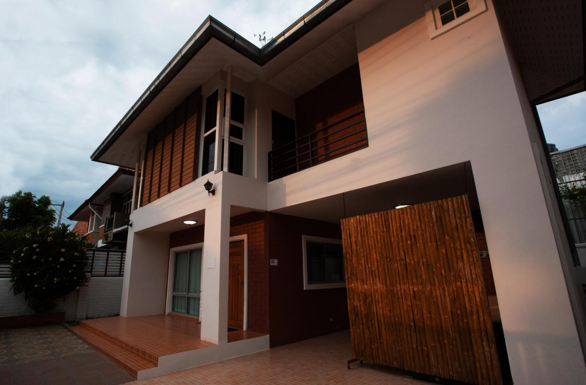 Tw Marina Pool Villa Pattaya Buitenkant foto