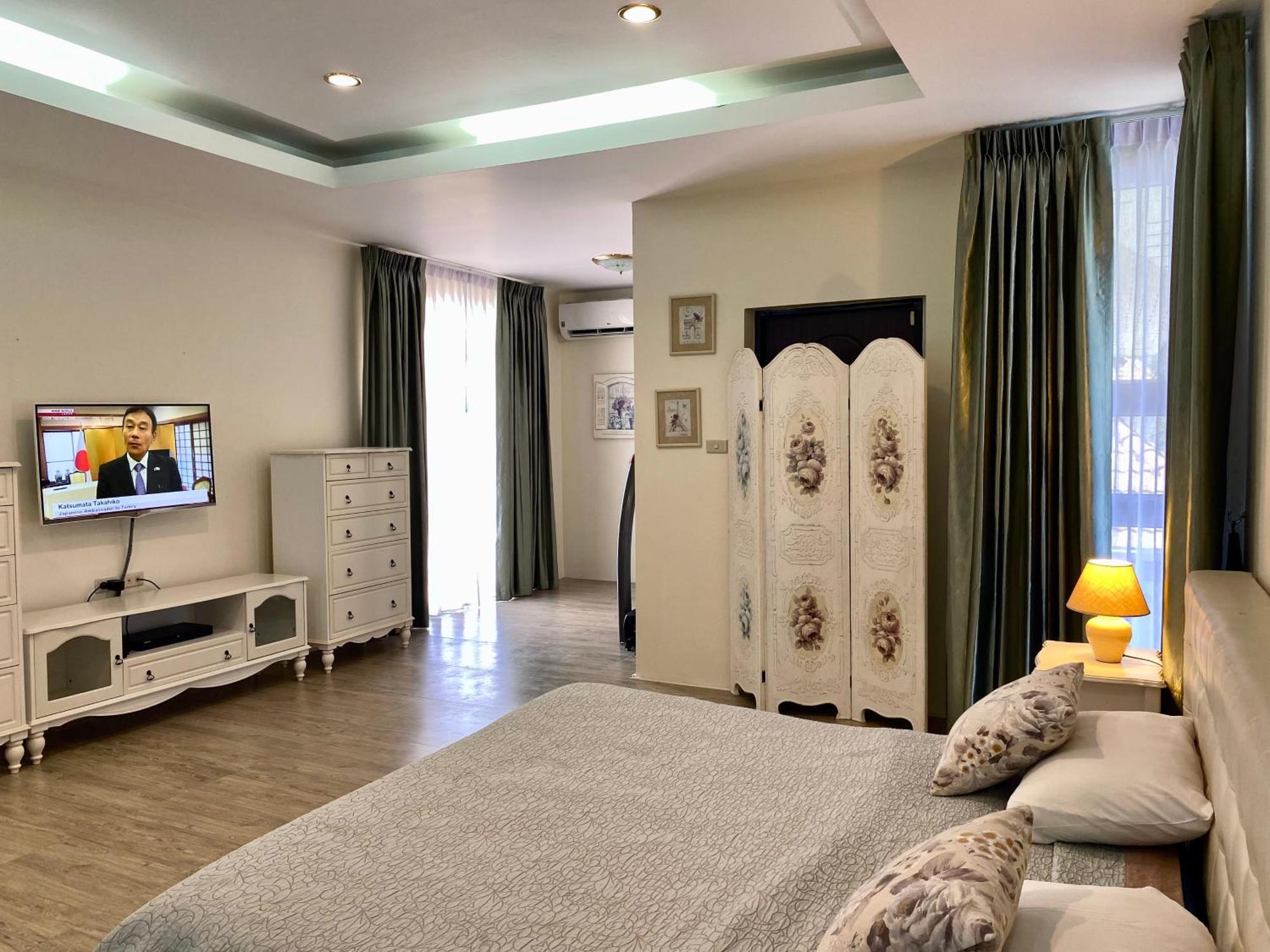 Tw Marina Pool Villa Pattaya Buitenkant foto